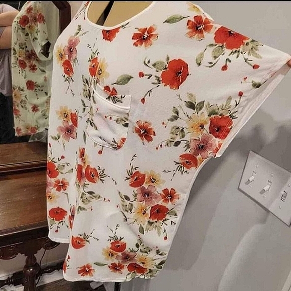 NEW 2X or 3X 'Autumn Skyes' Textured Floral Blouse - Picture 9 of 11